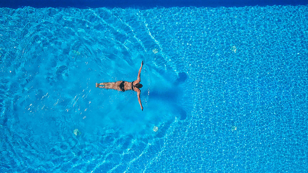 Swimming-in-the-pool